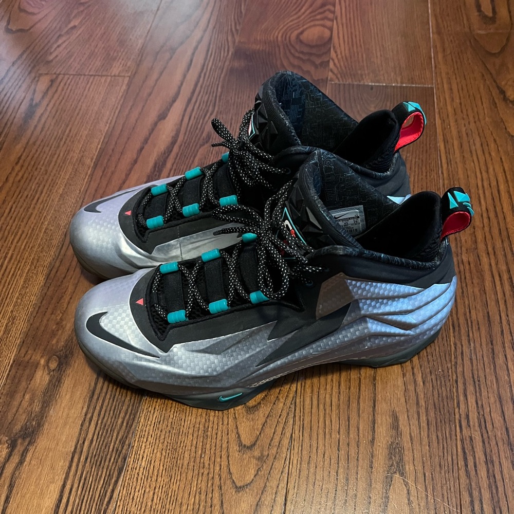 Charles Barkley Nike Chuck Posite